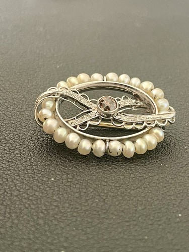 18k Yellow/White Gold 0.20CT Champagne Diamond and Saltwater Pearl Brooch (AB103 - Picture 3 of 5