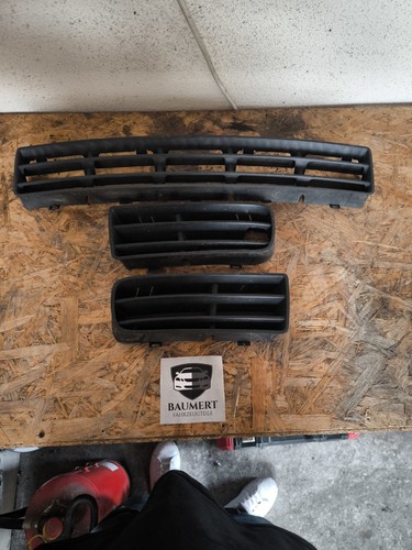 VW Golf 4 Abdeckung Gitter Stoßstange vorne