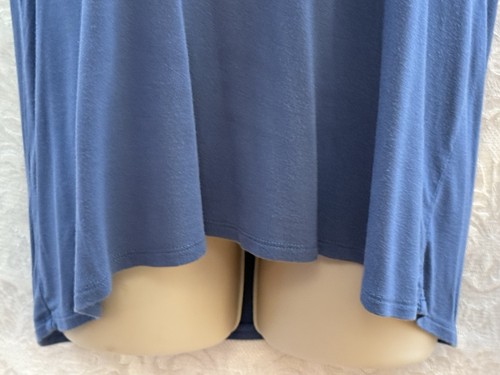 Top donna LUCKY BRAND~SMALL~S/S BLU elasticizzato RAYON Desert grafica orlo TAILED - Foto 3 di 5