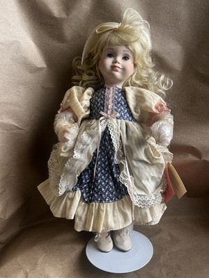 Paradise Galleries Little Bo Peep Vintage Treasury Collection w Stand No Box