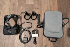 Meta Occulus Quest VR Headset 64GB Complete S...