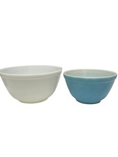 Vintage Pyrex Mixing Bowls Blue & White Opal ...
