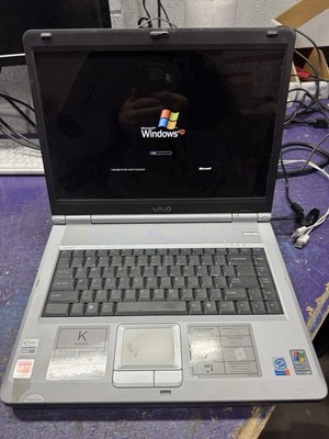 Vintage Sony Vaio PCG-9RFL Laptop Intel P4/960MB Ram/60GB HDD/Win XP Tested