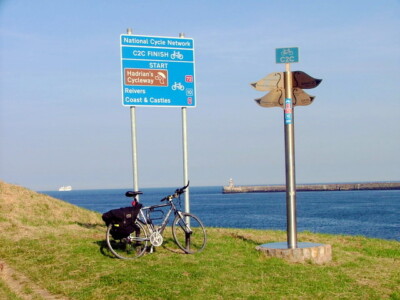 FOTO C2C FERTIGUNGSPFOSTEN TYNEMOUTH ENDE DES NÖRDLICHEN ZWEIGES DES C2C-ZYKLUS