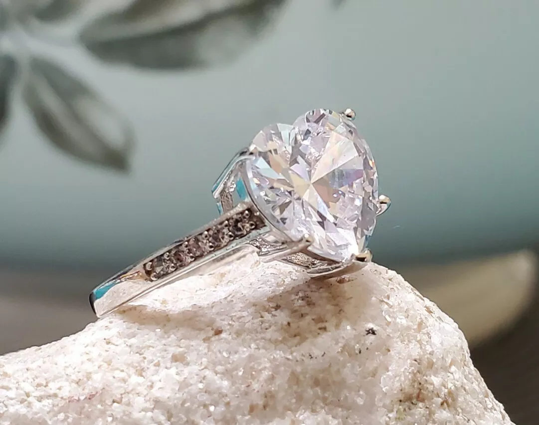 Sterling Silver Ring Heart Shaped Stone Cz 3.6g Size 6.75 Fine