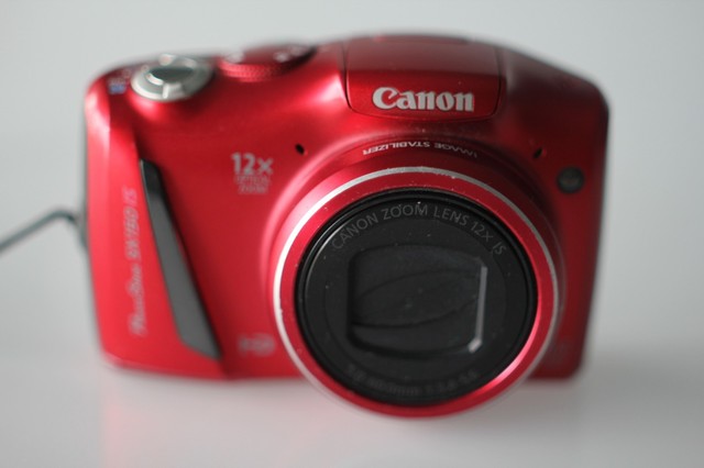 Canon PowerShot SX150 IS 14.1MP Digital Camera Metallic Red