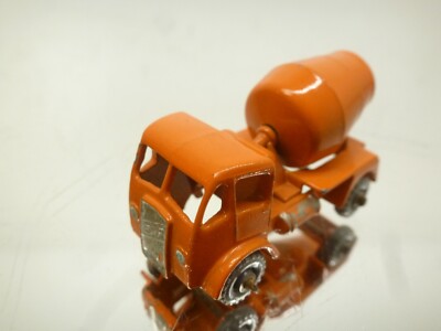 LESNEY 26 ERF CONCRETE MIXER TRUCK - ORANGE - GOOD CONDITION - 191