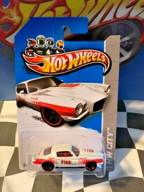 Hot Wheels 2012 HW City Main Street 3/10 163 '70 Chevy Camaro RS WHITE MC5 2013