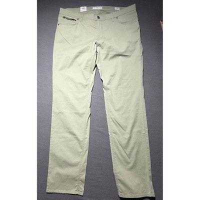 Brax Feel Good Chuck Modern Fit Pants Mens 42/34 Green Hi-Flex Light Eco Yarn