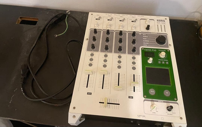 KORG Digital 4-channel DJ Mixer KM-402 Built-in Kaoss Pad Effects