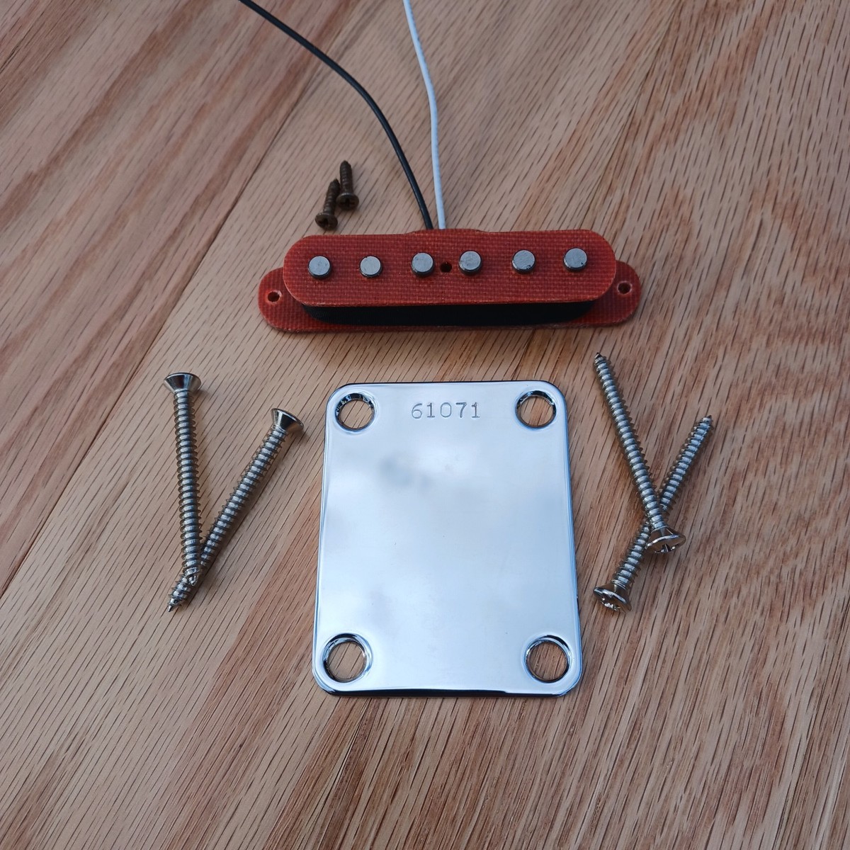 EVH Frankenstein / Frankenstrat Style Phenolic Pickup and 61071