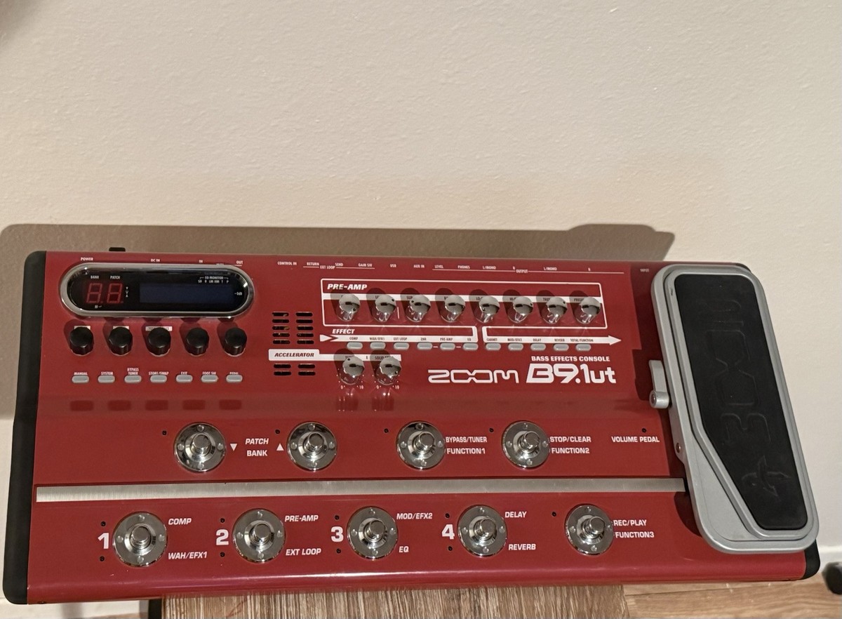 【美品】ズーム ベース用　マルチエフェクター ZoomB9.1ut B9.1ut Bass Effects Console | Zoom