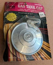 Vintage Snap-On Locking Gas Cap Key - Hollywood Accessories - Rare