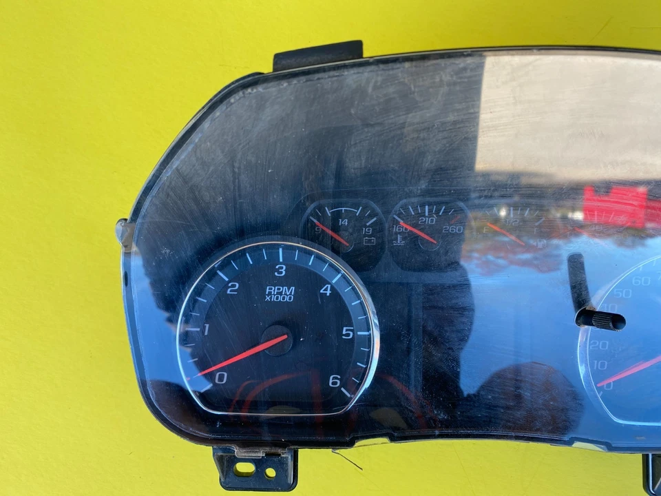 GMC SIERRA 1500 MPH 2017 cuadro de instrumentos velocímetro 84068685 Foto 3 de 4