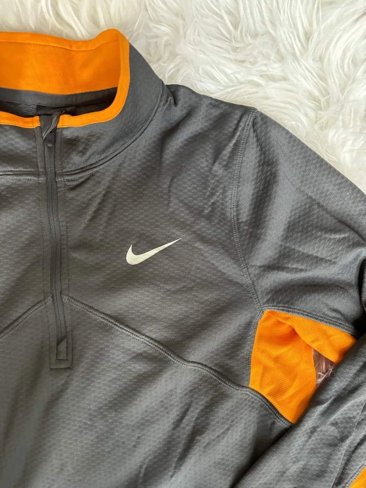 Nike Dri Fit niños talla. Chaqueta ligera L gris y naranja 1/4 cremallera dri fit. Gran artículo Foto 4 de 4