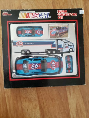 RICHARD PETTY #43 Racing Champions 1991 Super Collectors ...