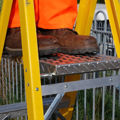 0,9m GFK Plattform Trittleiter 4 Stufen Profi Leichtstufen - Bild 7 von 10