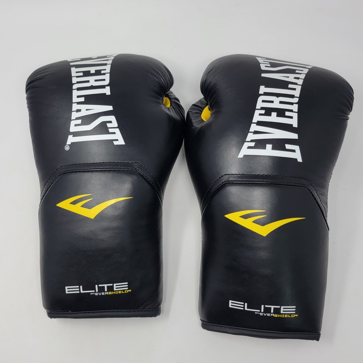 EVERLAST ELITE ボクシンググローブ16オンス Amazon.co.jp: Everlast トレーニングボクシンググローブ
