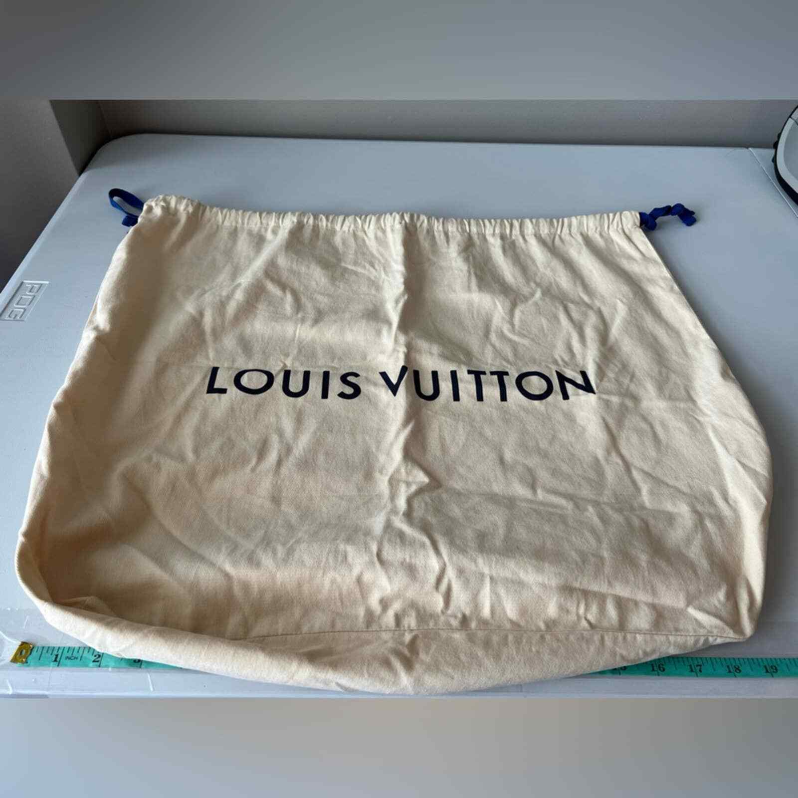 NEW LOUIS VUITTON DRAWSTING DUST BAG, 18 X 20 X 6.5