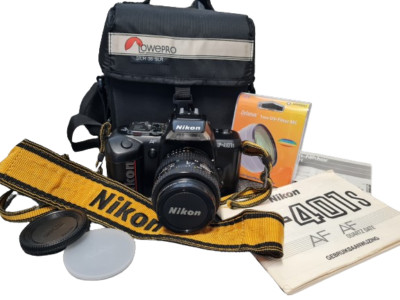 Nikon F-401s Camera with 35-70 AF Nikor 1:3.3-4.5 zoom lens/N MINT condition