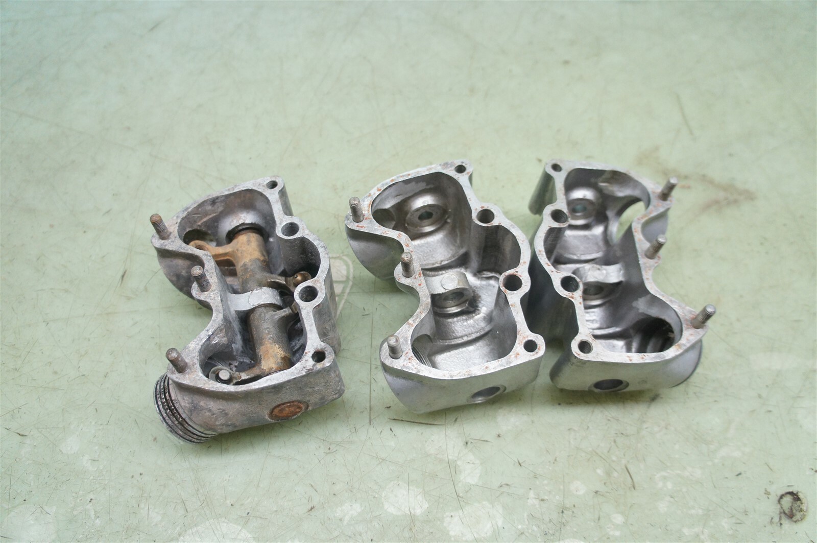 Triumph T120R T 120 T120 R Bonneville 650 TR6 ROCKER BOXES *2331 | eBay
