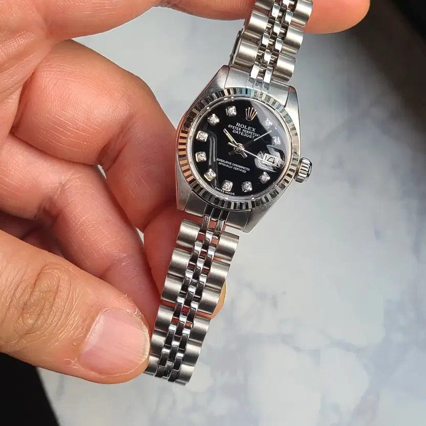 Rolex Women's Datejust Vintage Black Dial Watch Excellent Condition image 4