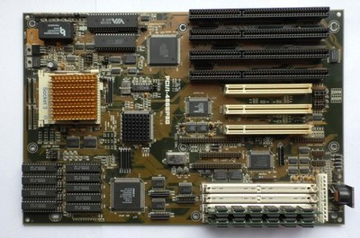 ASUS PCI/I-486SP3G Sockel 3 Mainboard mit 32MB Ram und CPU Am5x86-P75 mit 133Mhz