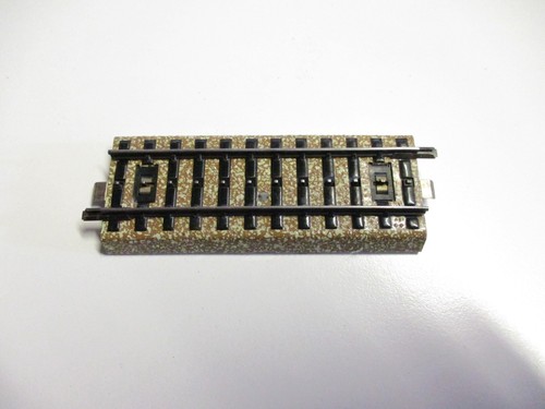 Märklin 5107 Ausgleichgleis 90 mm Variante unten unlackiert Kante | Zustand: Gebraucht