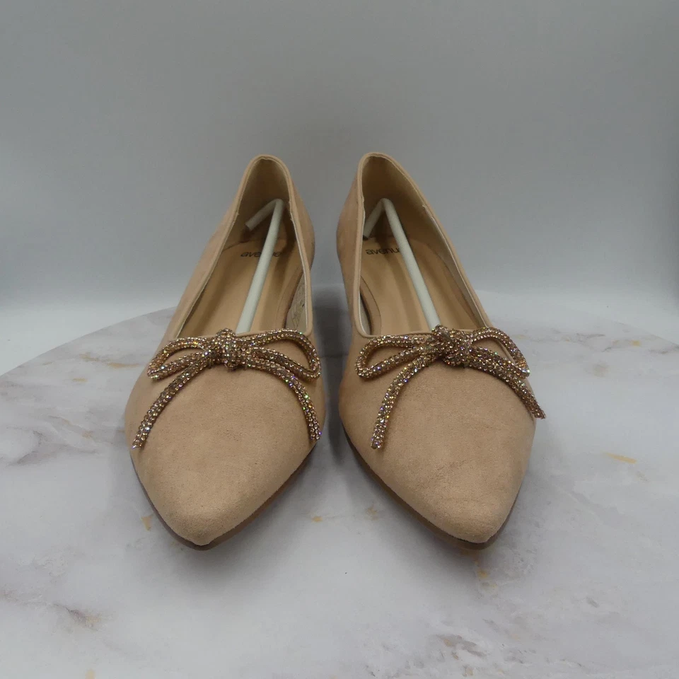 Zapatos Avenue para mujer talla 9W beige Zoey tacón bajo bloque punta lazo Foto 4 de 4