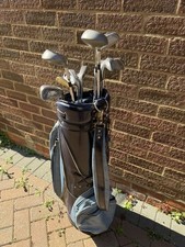 MAXIFLI FULL SET OF GOLF CLUBS AND BURTON BAG