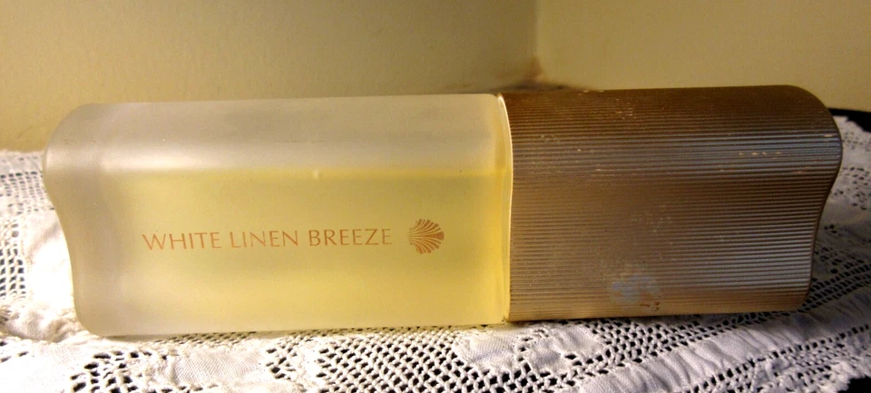 WHITE LINEN BREEZE by ESTEE LAUDER 3,4 FL oz/100 ml Eau De Parfum spray sem caixa - Imagem 2 de 3