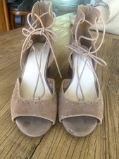 Nine West Womens Natural Suede Gladiator Lace 8