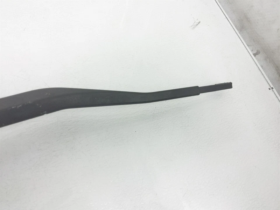 Brazo limpiaparabrisas pasajero derecho Nissan 370Z 2009-2020 28886-1Ea0a Foto 4 de 4