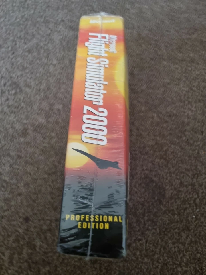 Microsoft Flight Simulator 2000 Professional Edition Big Box Brand New Sealed - Image 3 of 4