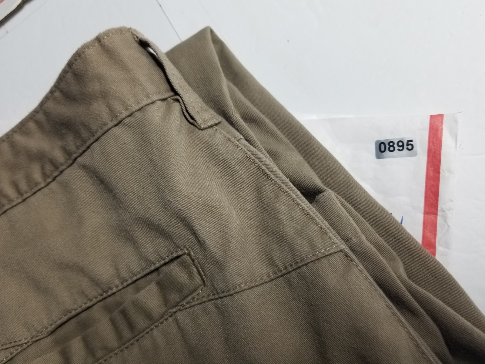 Volcom Chino Pants Mens Size 28 khaki Jeans 