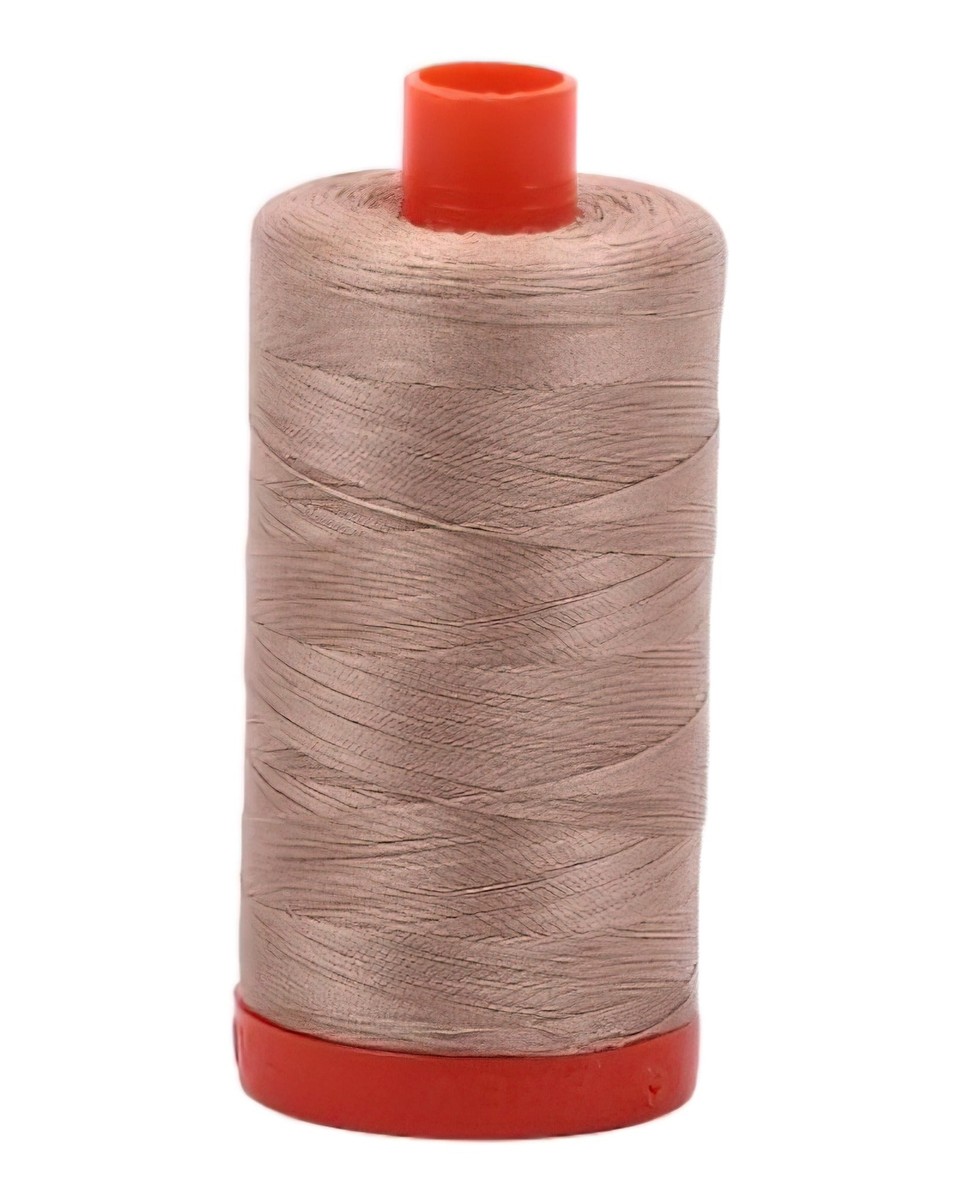 Fil à Coudre Aurifil Coton 50 WT - 1400m Blanc Naturel, Qualité Égyptienne