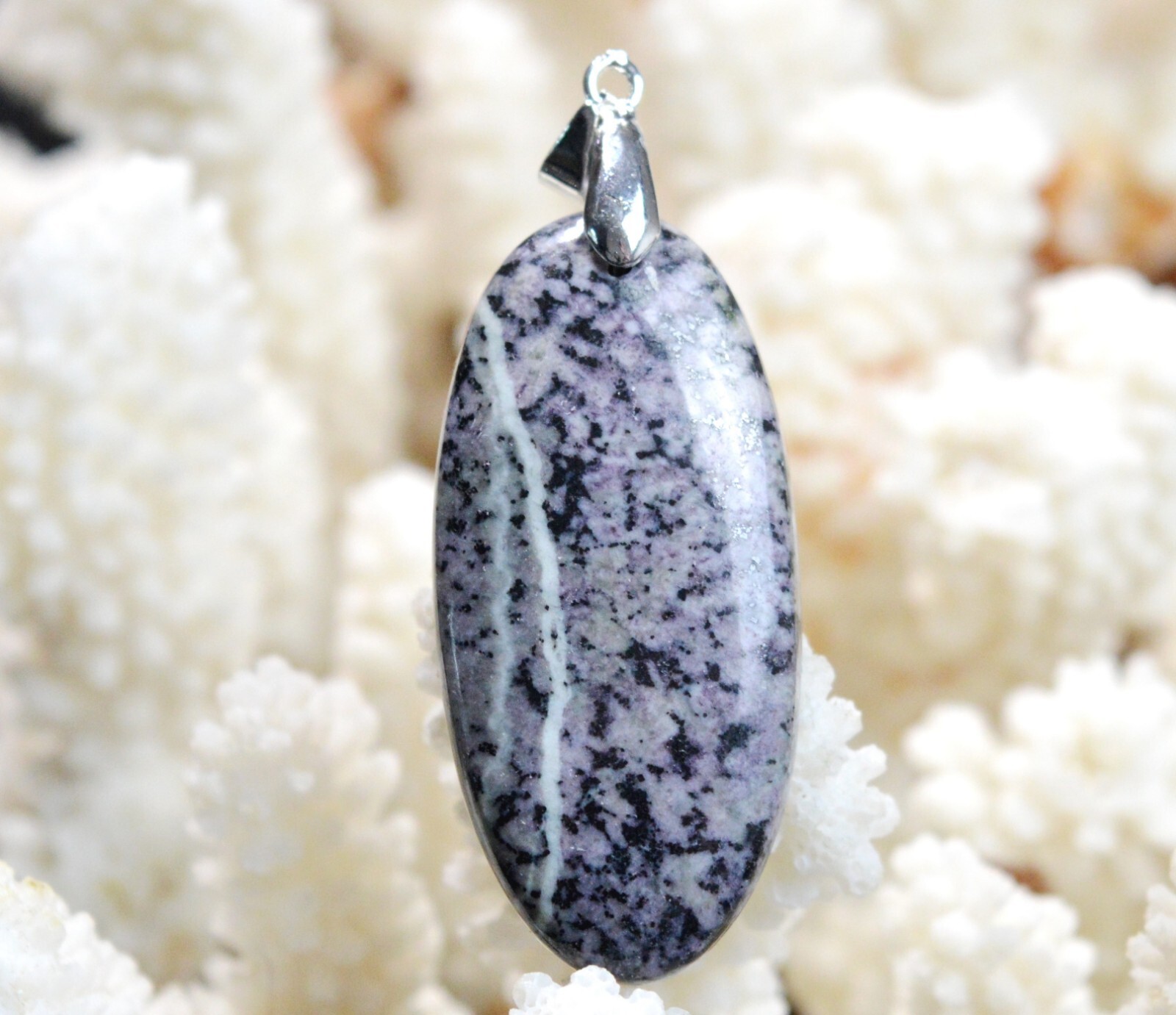 Pendentif en Kämmerérite véritable pour lithothérapie, cabochon naturel 62 cts
