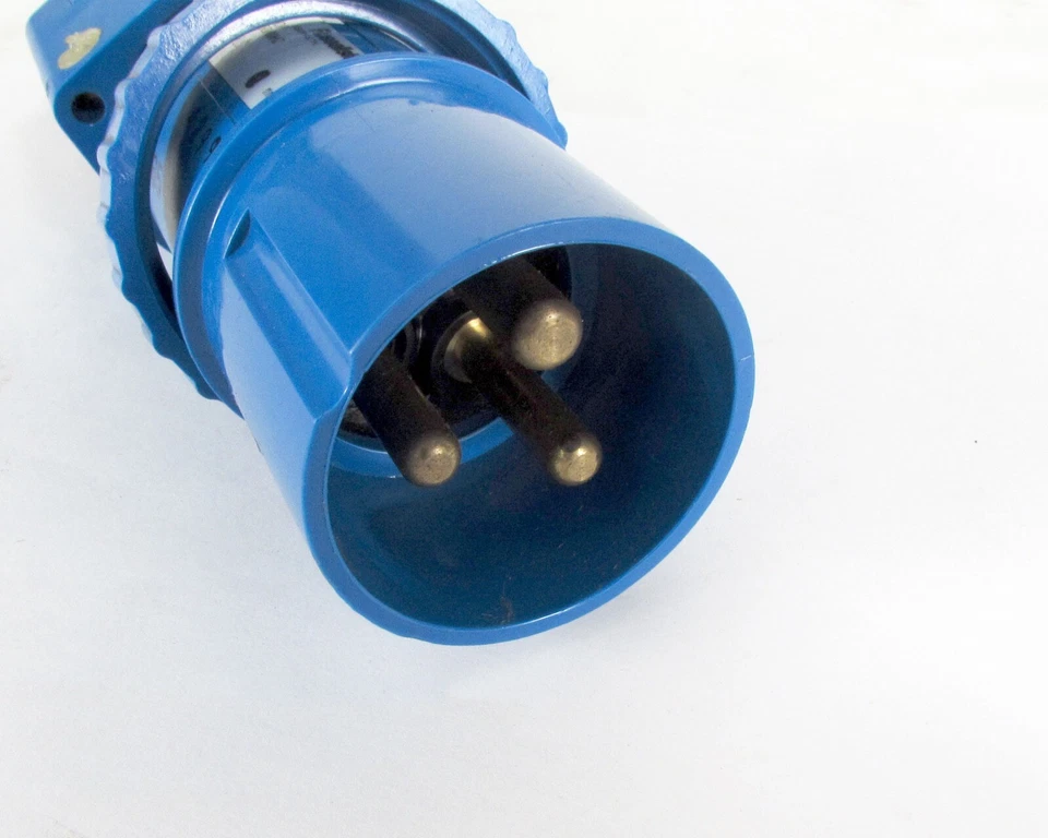 T&B Russellstoll 3750DP / F35447A Connector Plug 3 Pins 30A 600VAC 50/60 Hz - Image 3 of 4