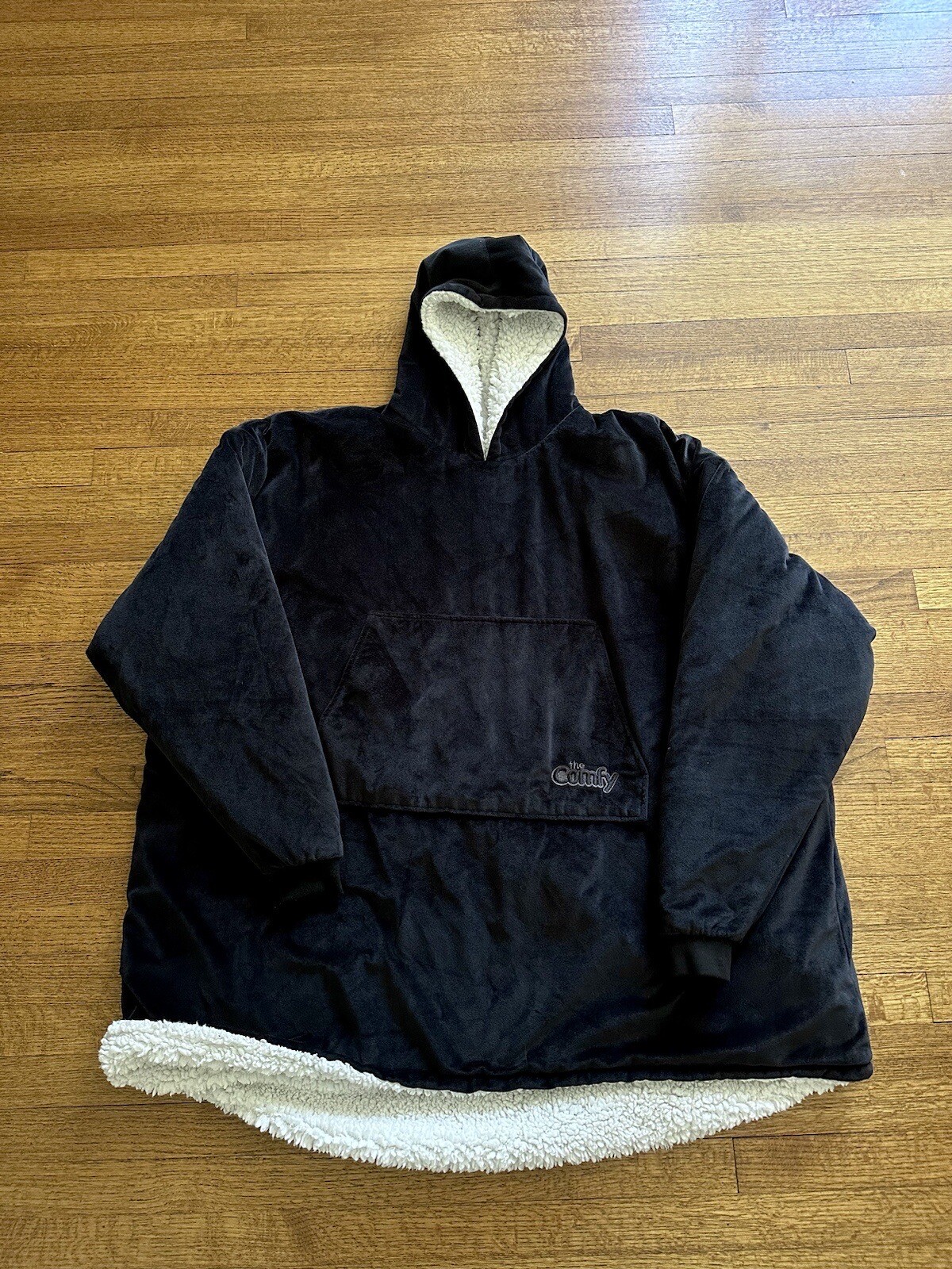 The Comfy Blanket Sweatshirt with Hoodie Black, Great Condition! eBay