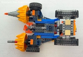 Set of 2 LEGO Nexo Knights Axl's Rumble Maker (70354) 3 In 1 Vehicle