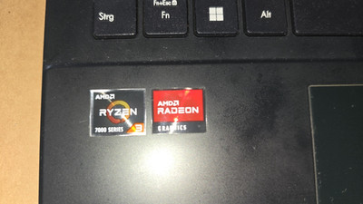 ASUS VivoBook Go 15,6 Zoll Notebook Ryzen 3 3200U Radeon, HDMI, schwarz