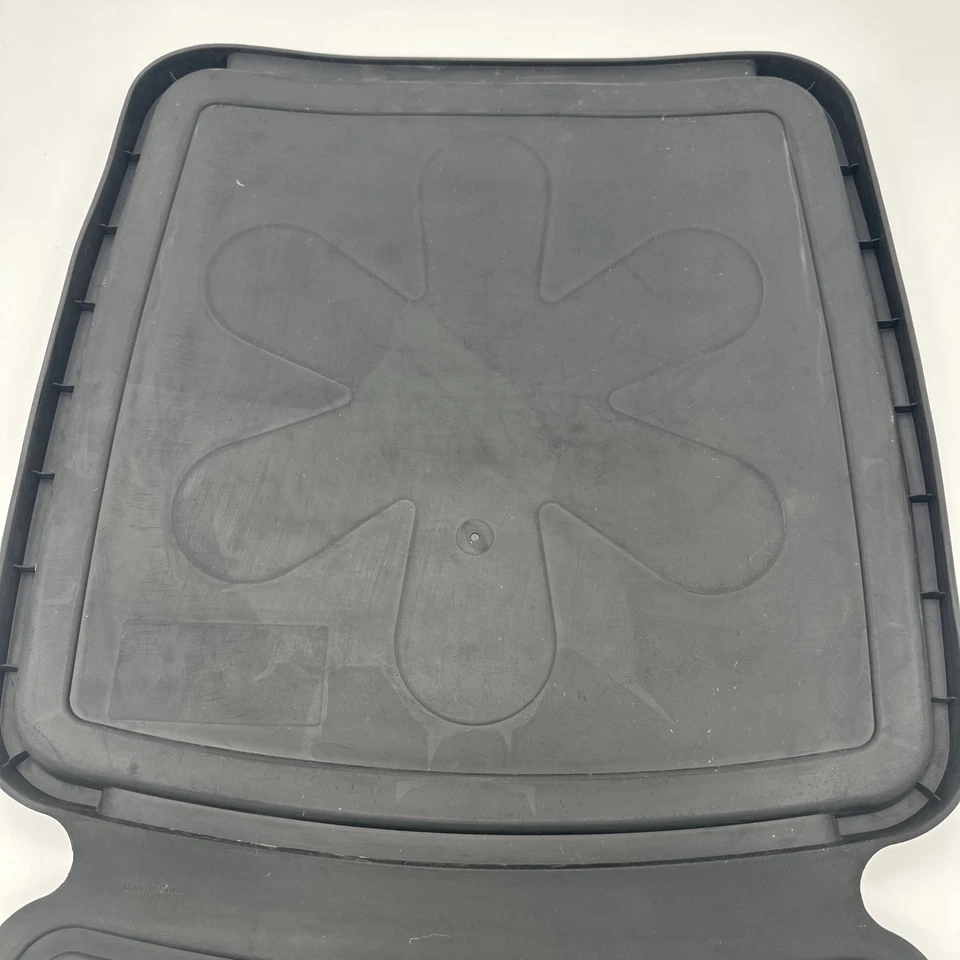 Protector de asiento Clek Mat-Thingy negro debajo del asiento/elevador Foto 4 de 4