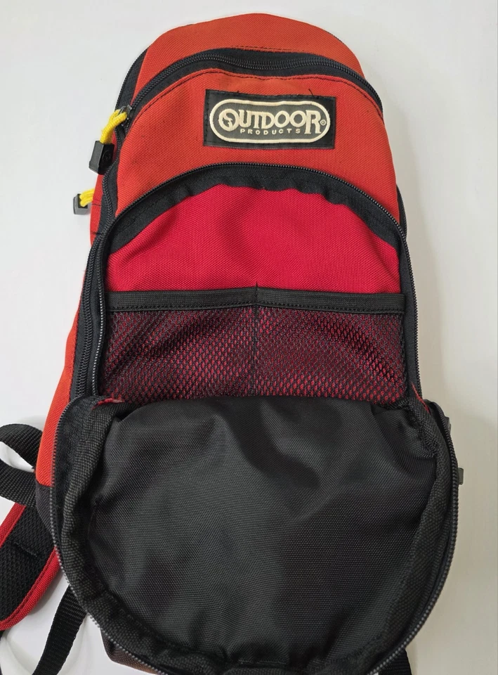 Mochila pequeña de bolsillo de malla de 6 compartimentos roja negra para productos de exterior Foto 2 de 4