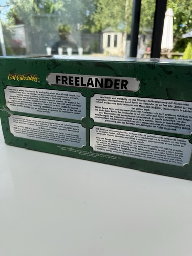 Ertl Collectibles 1:18 Land Rover Freelander die cast model car 4x4 rare black - Picture 14 of 14