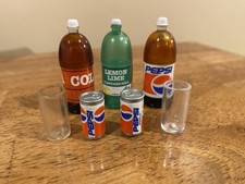 Tyco Kitchen Littles Lemon Lime/Cola/Pepsi Soda 2 Glasses 2 Pepsi Cans Barbie