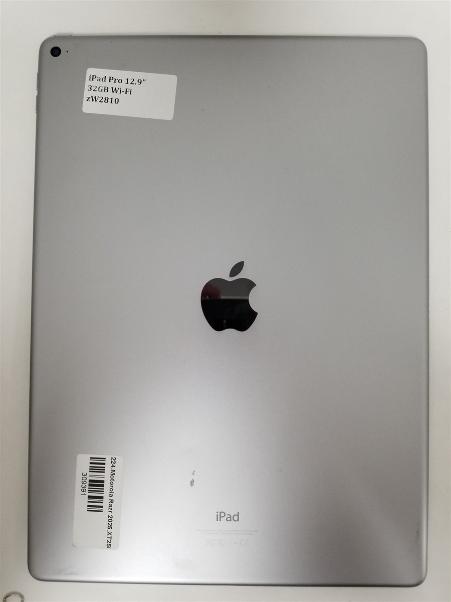 Apple iPad Pro (12.9-inch) A1584 32 GB, Wi-Fi, 12.9 in - Silver