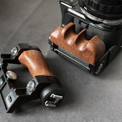 Pentax Wood Grip ペンタックス ウッドグリップ 6x7 67用 Wood Wooden Camera Hand Grip For Pentax 67 6X7 6*7 Left and Right