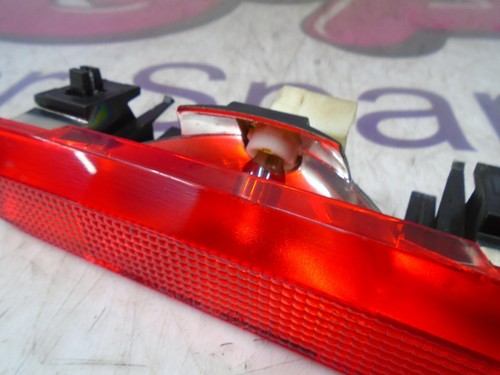 05 DAIHATSU SIRION M300 S 1.0 REAR HIGH LEVEL BRAKE LIGHT UNIT 04-10 - Picture 2 of 4
