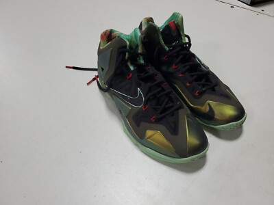 nike pride basketball shoes