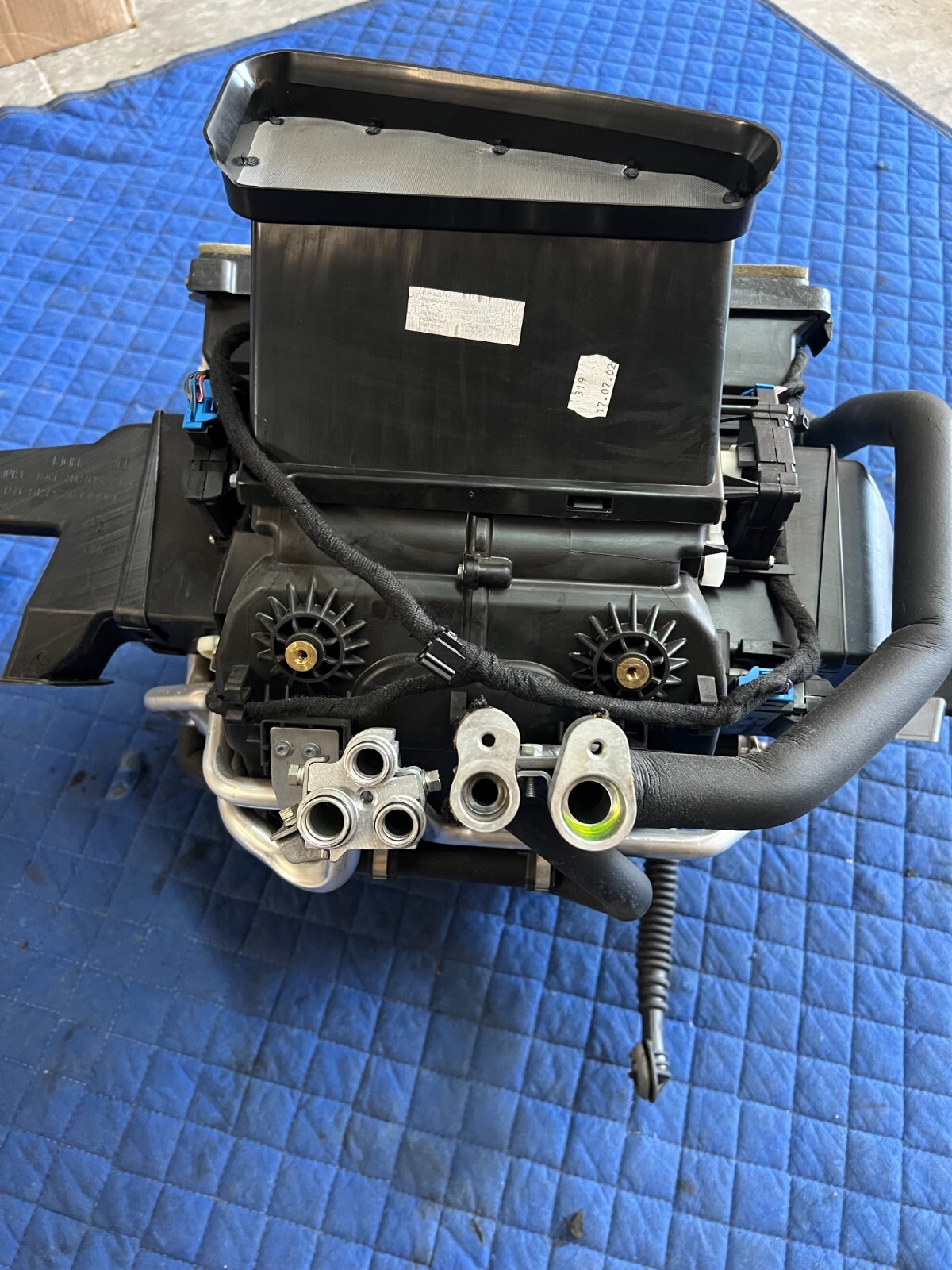 Audi R8 2012 Heater core P/N 423819409